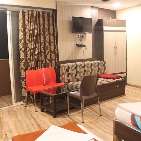 Mukesh Residency Hotel Púna Kültér fotó