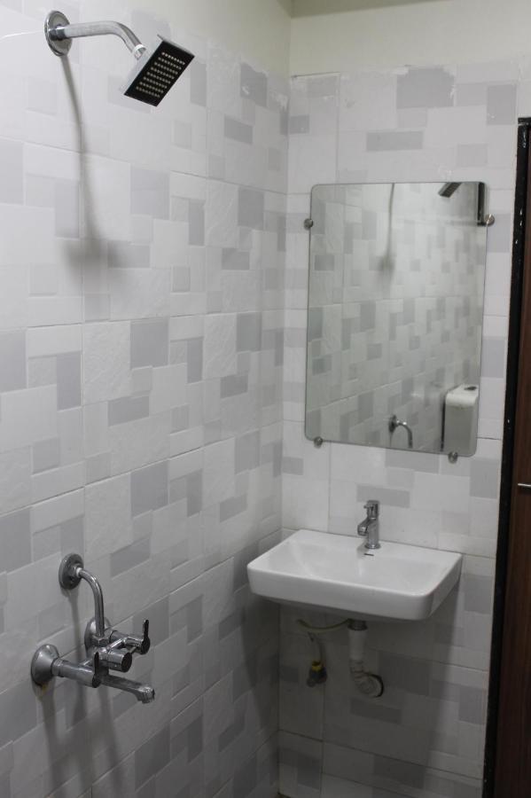 Mukesh Residency Hotel Púna Kültér fotó