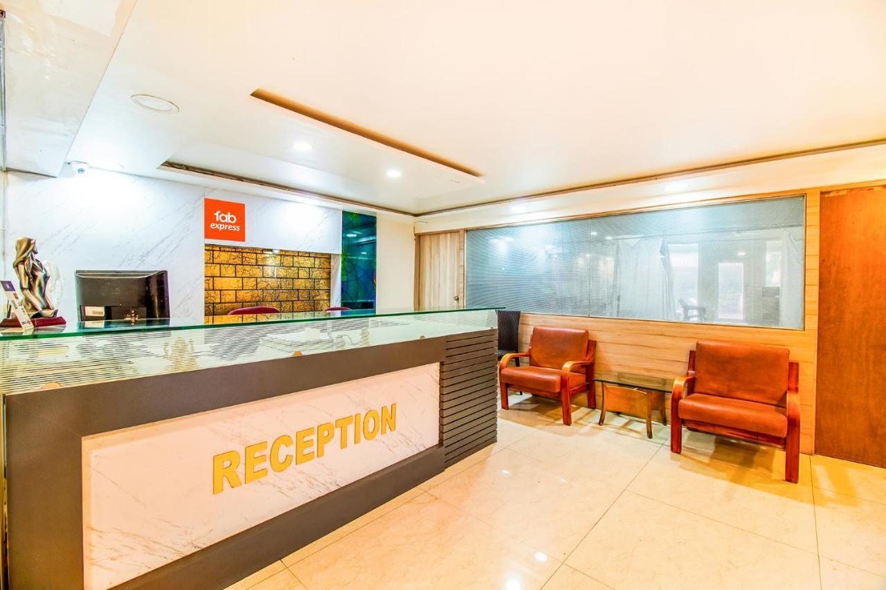 Mukesh Residency Hotel Púna Kültér fotó
